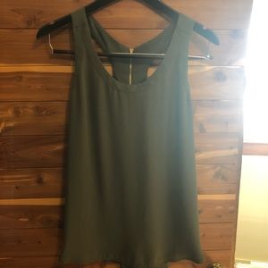 Women’s express top